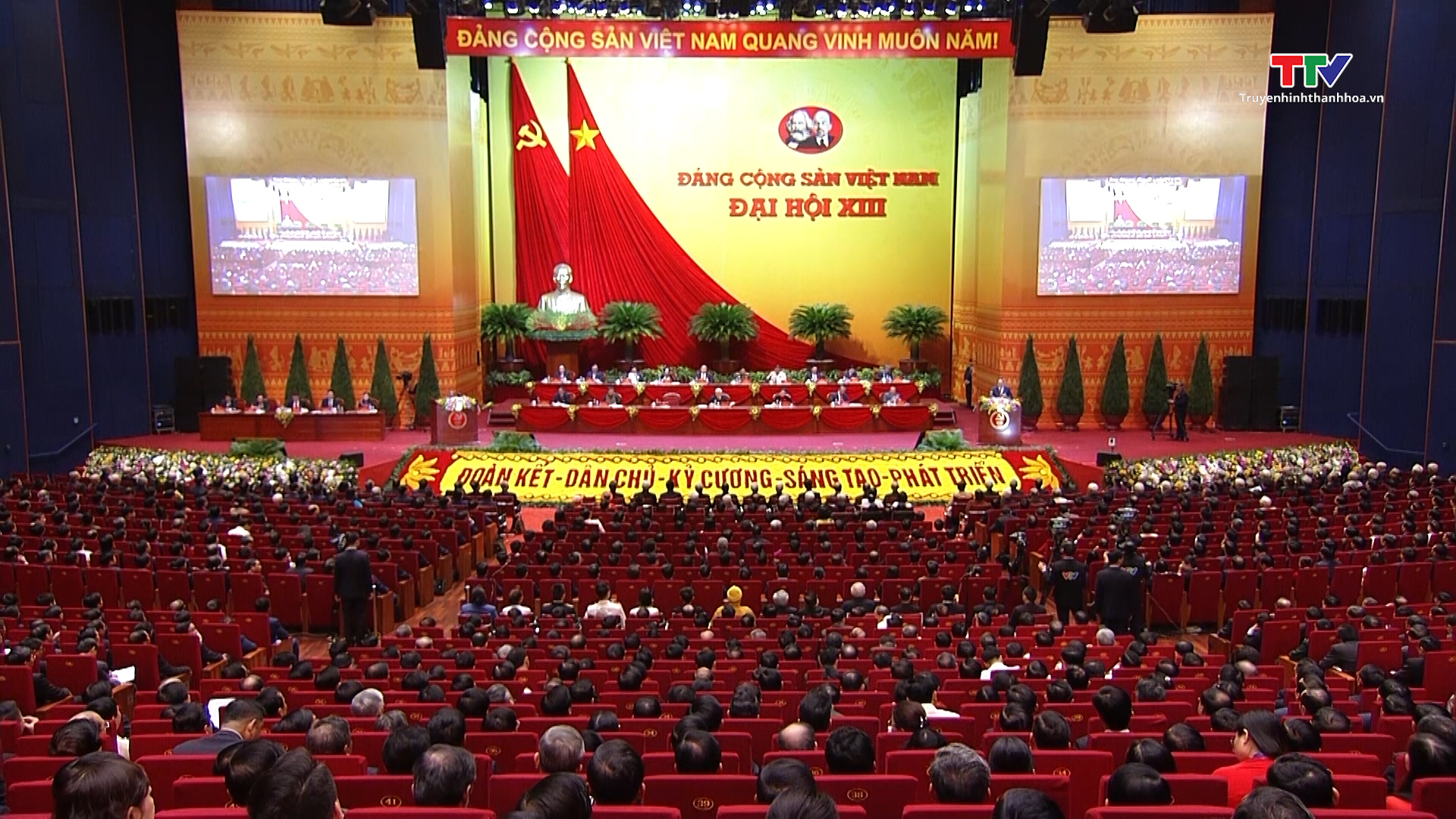 Đất nước phát triển vững mạnh dưới sự lãnh đạo của Đảng Cộng sản Việt Nam - Ảnh 6. Đất nước phát triển vững mạnh dưới sự lãnh đạo của Đảng Cộng sản Việt Nam - Ảnh 6.