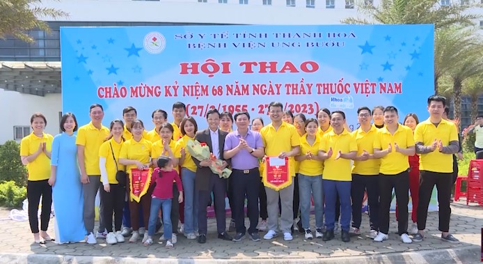 Bệnh viện Ung bướu tỉnh Thanh Hóa tổ chức hội thao chào mừng Ngày Thầy thuốc Việt Nam - Ảnh 2.