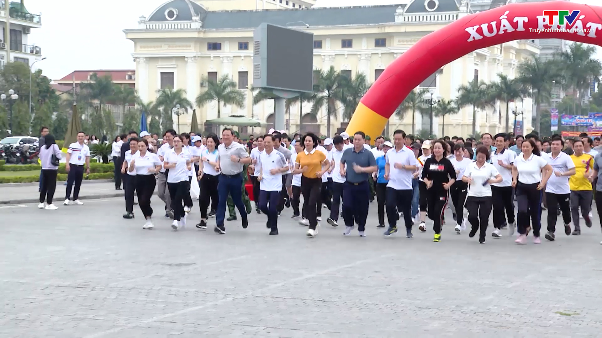 Ngày chạy Olympic &quot;Vì sức khỏe toàn dân&quot; và Giải việt dã thành phố Thanh Hóa 2023 - Ảnh 2.