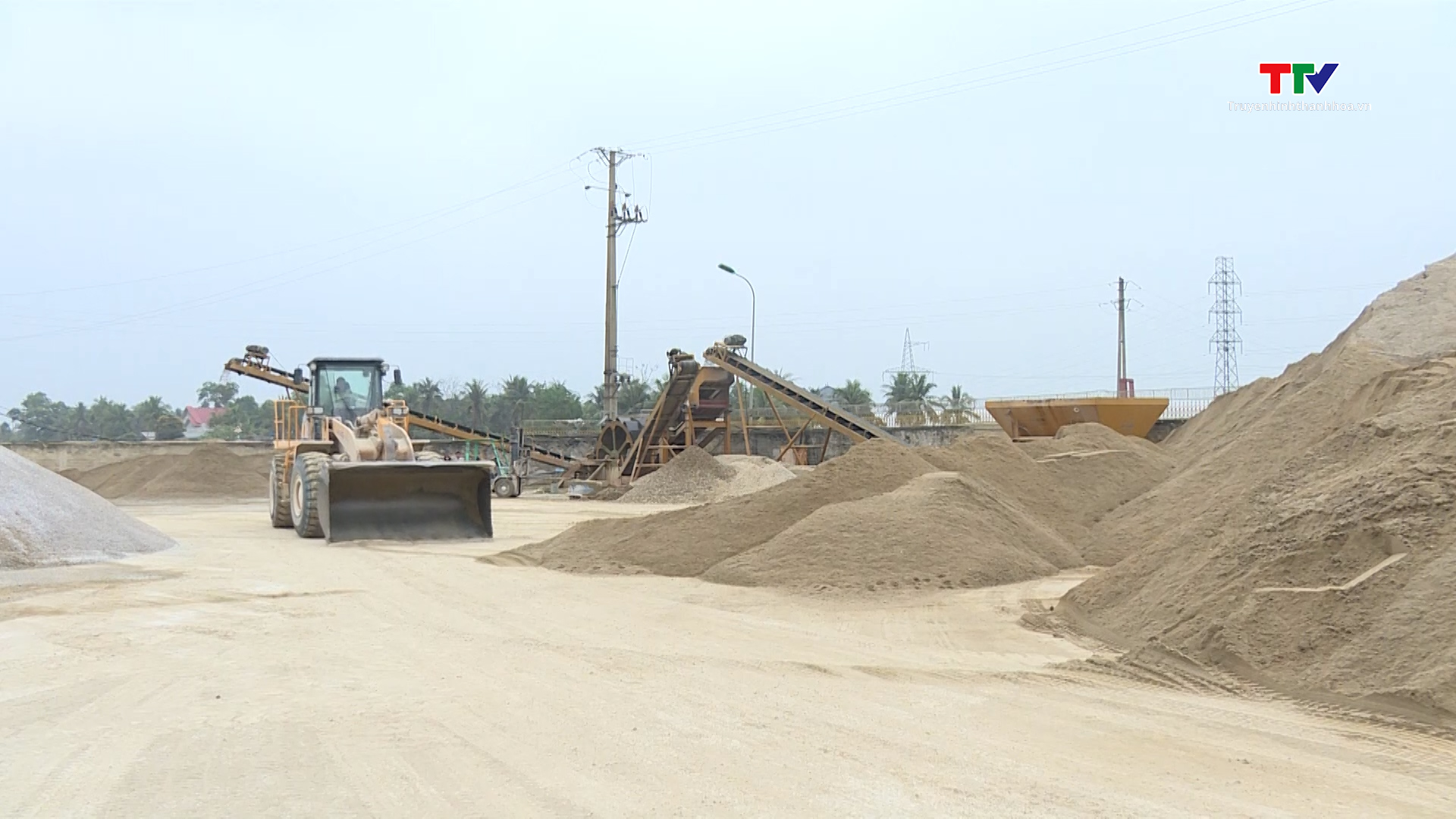 Thanh Hóa đẩy mạnh ứng dụng công nghệ trong sản xuất cát nhân tạo - Ảnh 3.
