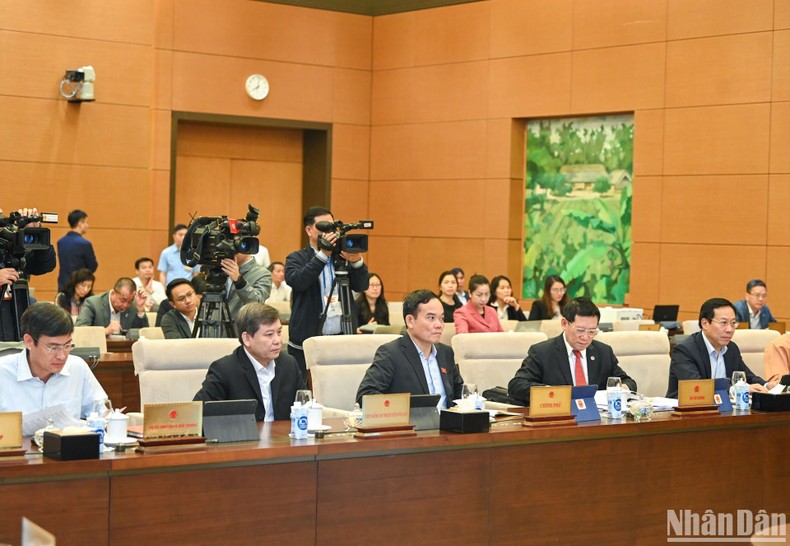 Khai mạc Phiên họp thứ 21 của Ủy ban Thường vụ Quốc hội - Ảnh 1.