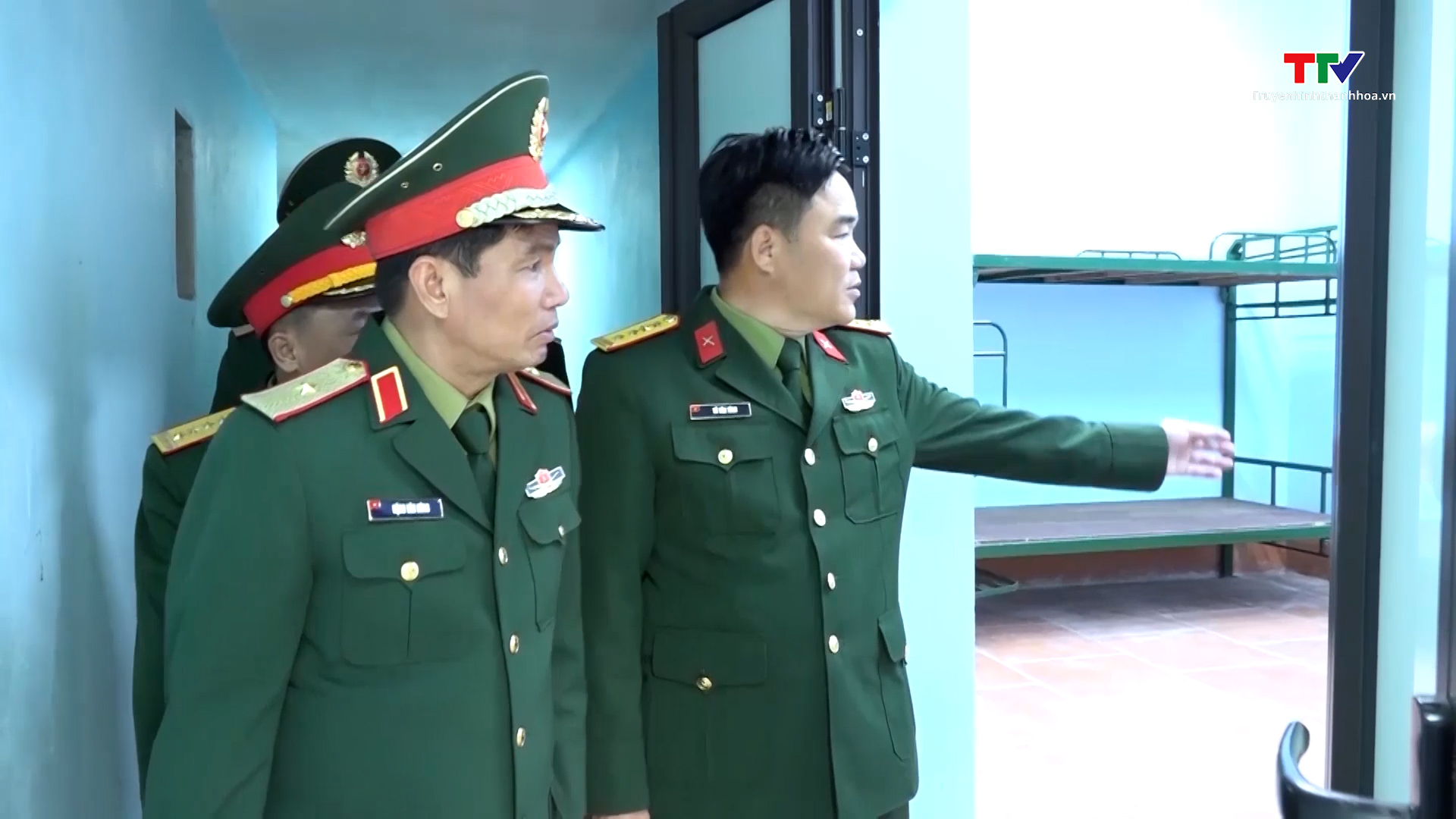 Bộ Tư lệnh Quân Khu 7 tham quan Sở chỉ huy diễn tập  khu vực phòng thủ tỉnh Thanh Hóa - Ảnh 2.