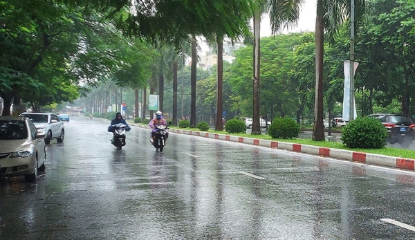 Dự báo thời tiết ngày 20/3: Thanh Hóa có mưa rải rác, trưa chiều giảm mây, trời nắng - Ảnh 1.