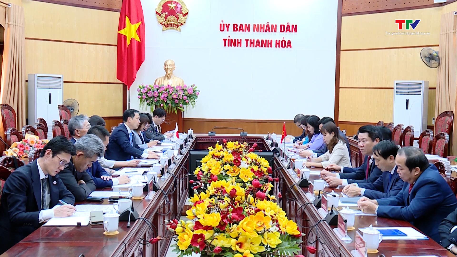 UBND tỉnh làm việc với Đoàn thư ký Chủ tịch Liên minh Nghị sỹ Hữu nghị Nhật - Việt - Ảnh 3.