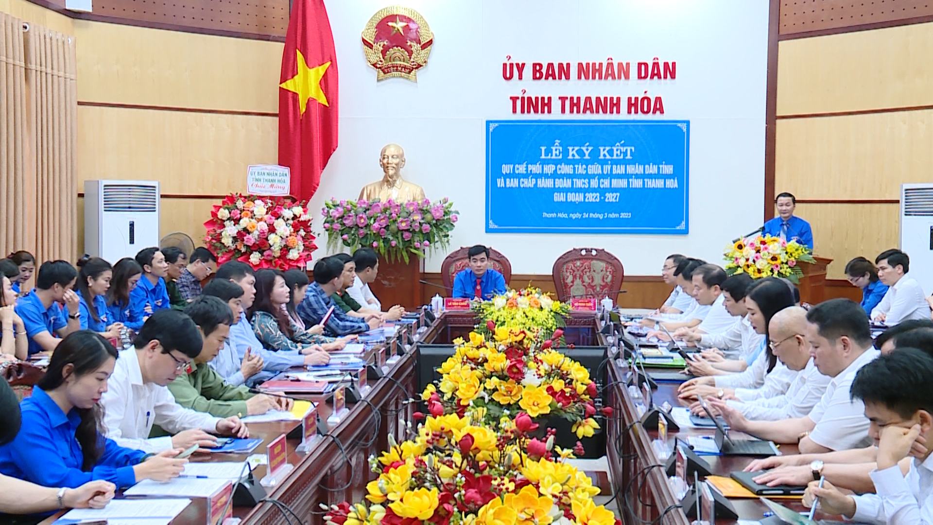 Chủ tịch Ủy ban Nhân dân tỉnh đối thoại với thanh niên tỉnh Thanh Hoá - Ảnh 3.
