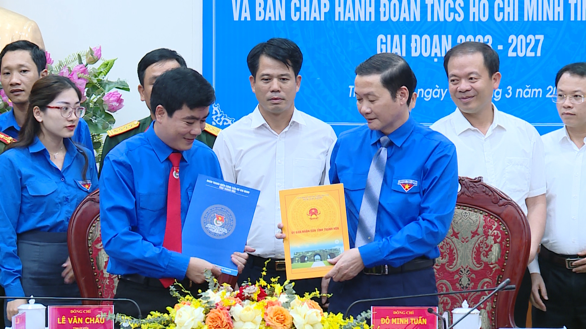 Chủ tịch Ủy ban Nhân dân tỉnh đối thoại với thanh niên tỉnh Thanh Hoá - Ảnh 4.