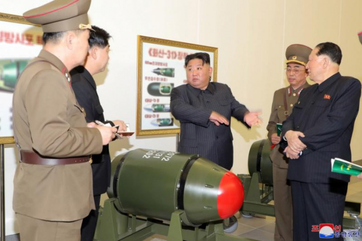 Ông Kim Jong-un ra mệnh lệnh nóng về vật liệu hạt nhân - Ảnh 1.