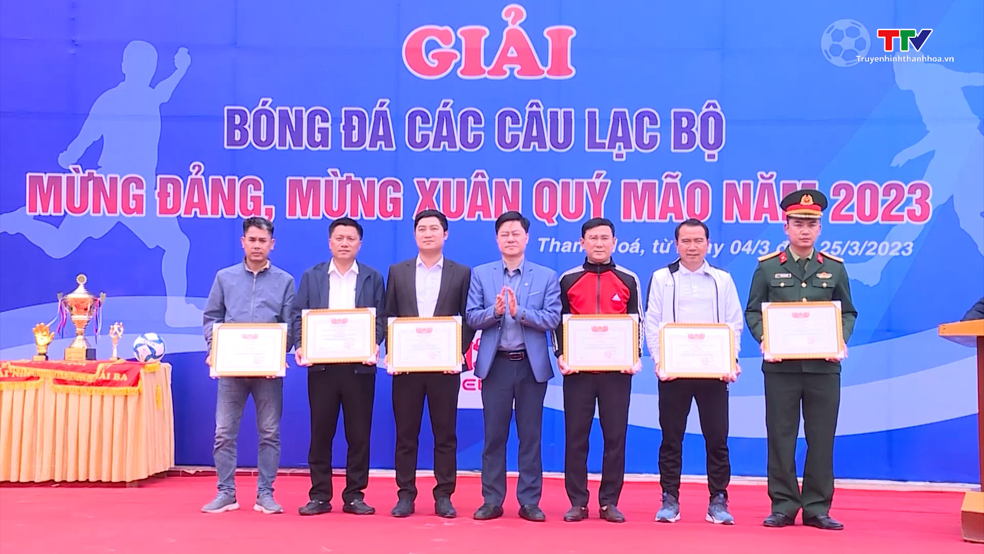 Khai mạc Giải Bóng đá các câu lạc bộ “Mừng Đảng, mừng Xuân Quý Mão” năm 2023 - Ảnh 2. Khai mạc Giải Bóng đá các câu lạc bộ “Mừng Đảng, mừng Xuân Quý Mão” năm 2023 - Ảnh 2.