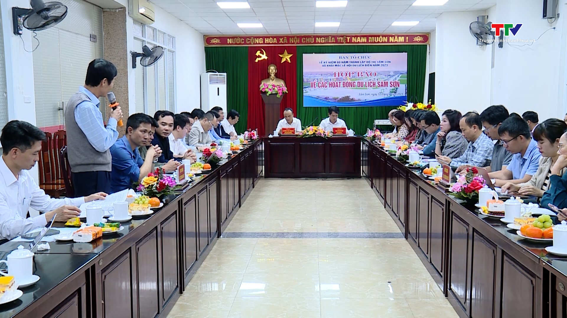 Thành phố Sầm Sơn họp báo thông tin về các hoạt động du lịch năm 2023 - Ảnh 2.