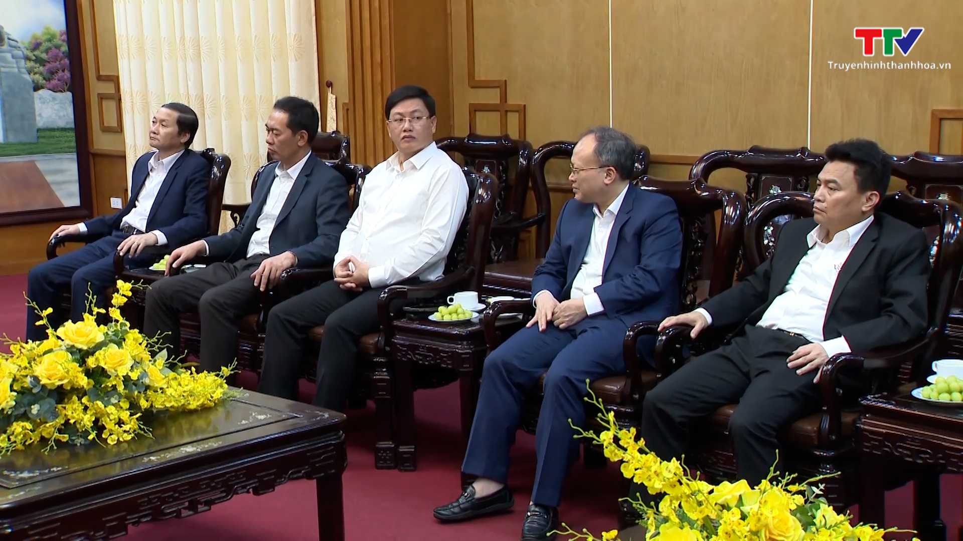 Bí thư Tỉnh uỷ tiếp Bộ trưởng Bộ Xây dựng - Ảnh 4. Bí thư Tỉnh uỷ tiếp Bộ trưởng Bộ Xây dựng - Ảnh 4.