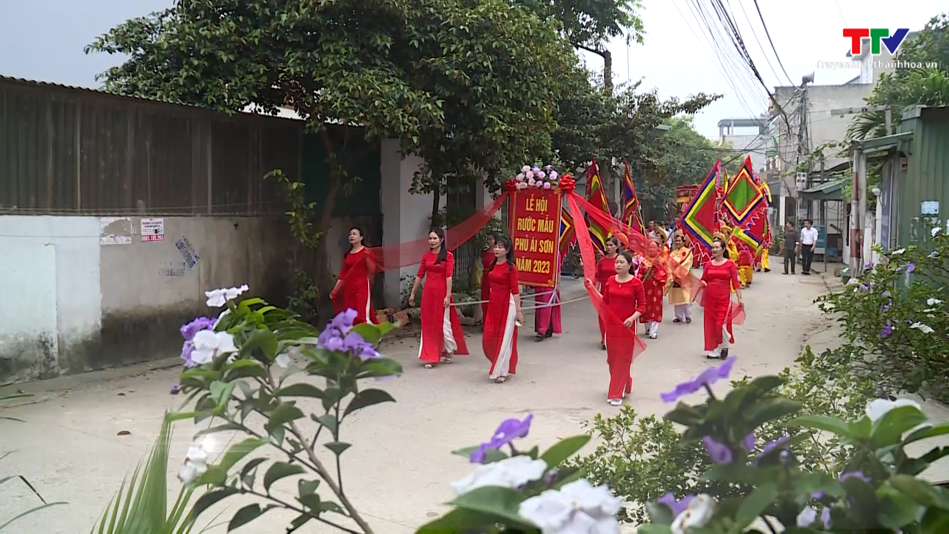 Lễ hội truyền thống phủ Ái Sơn - Ảnh 2.