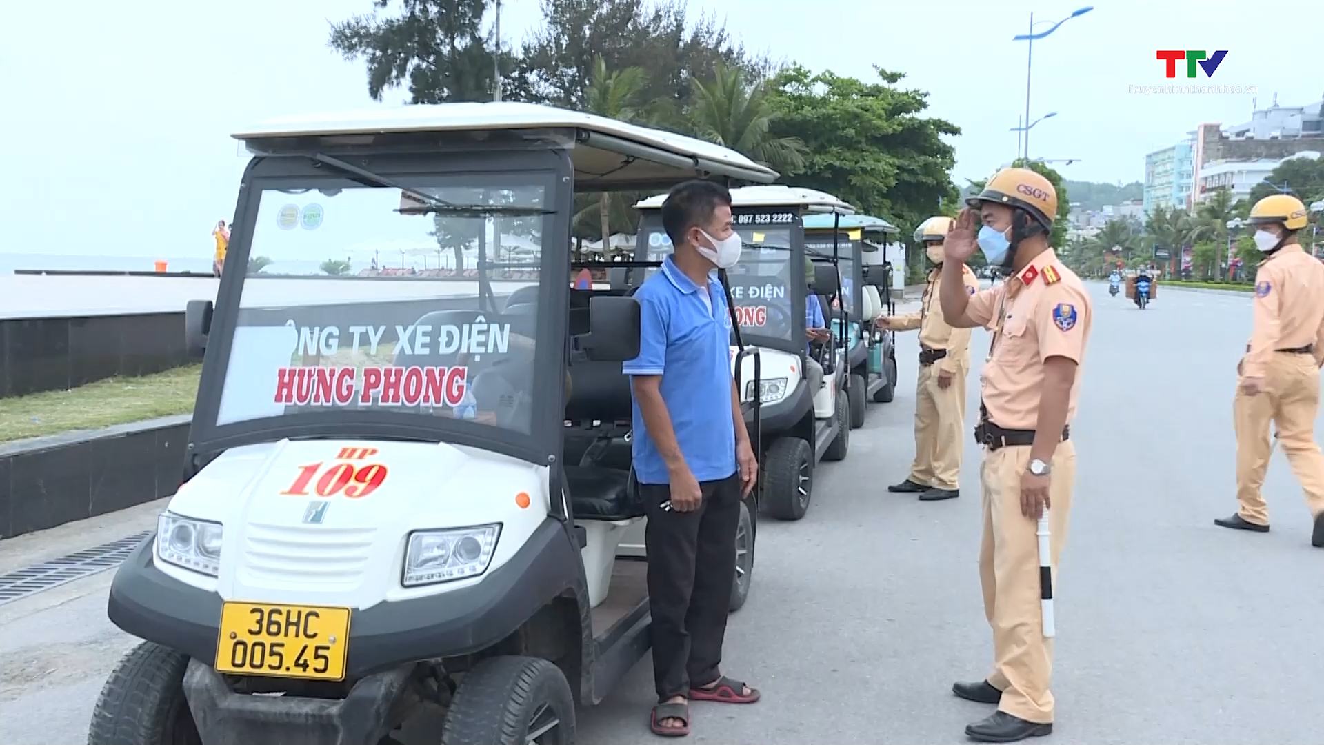 Thành phố Sầm Sơn siết chặt quản lý hoạt động xe điện - Ảnh 4.