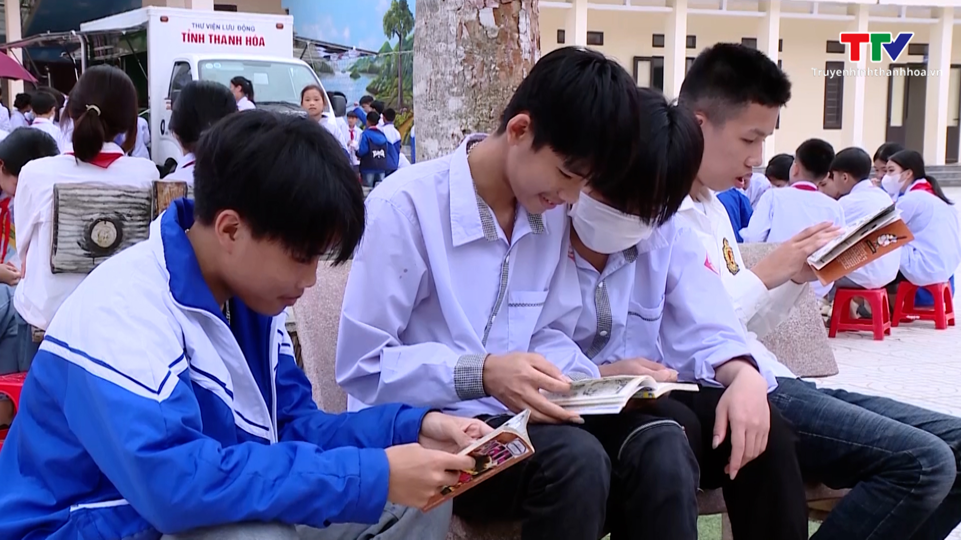 Không gian đọc sách là không giới hạn - Ảnh 7.