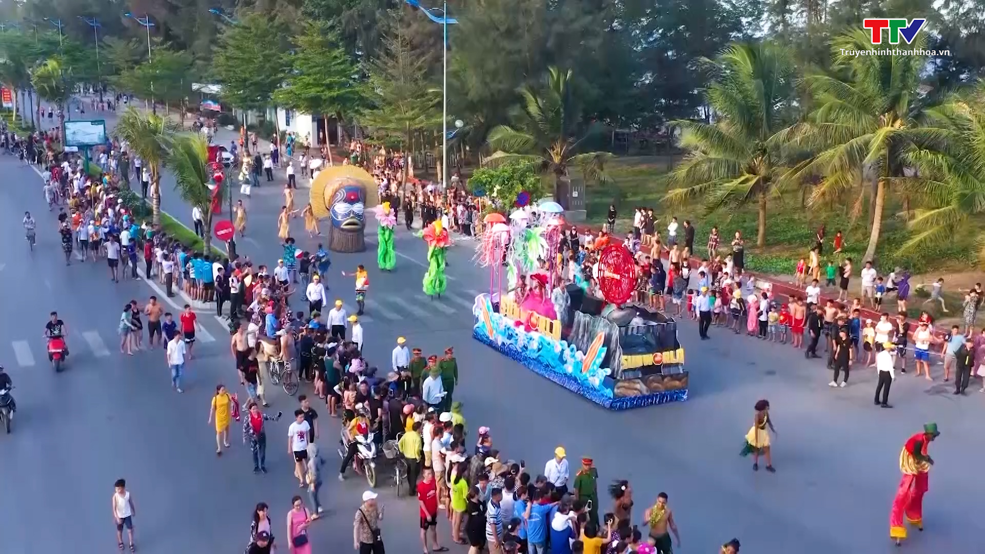 Sôi động các hoạt động lễ hội hè 2023 tại thành phố biển Sầm Sơn - Ảnh 3.