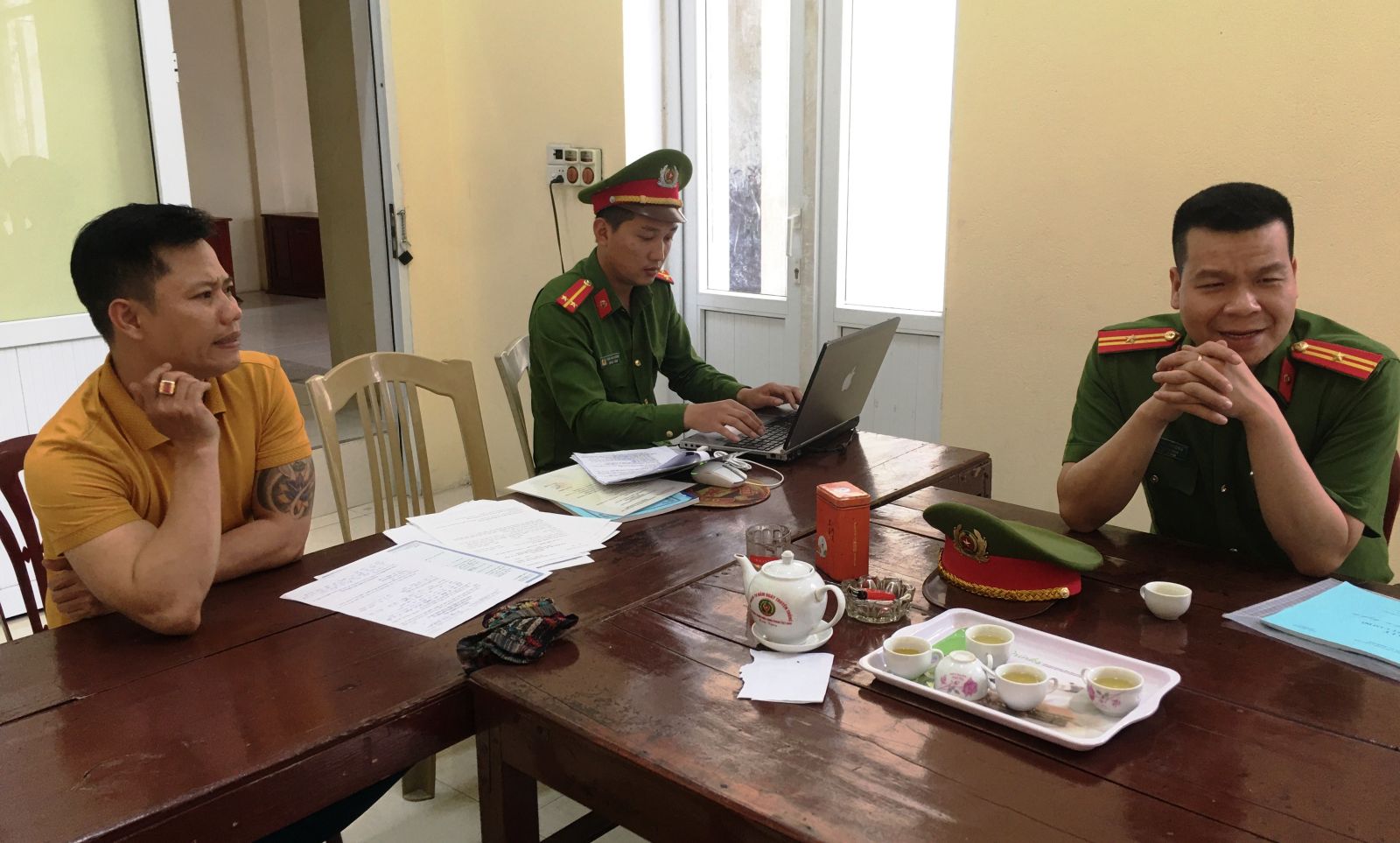 33/52 cơ sở kinh doanh cầm đồ trên địa bàn Thị xã Nghi Sơn có dấu hiệu vi phạm - Ảnh 2.