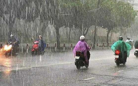 Cảnh báo mưa lớn cục bộ và gió giật mạnh ở khu vực tỉnh Thanh Hóa - Ảnh 1.