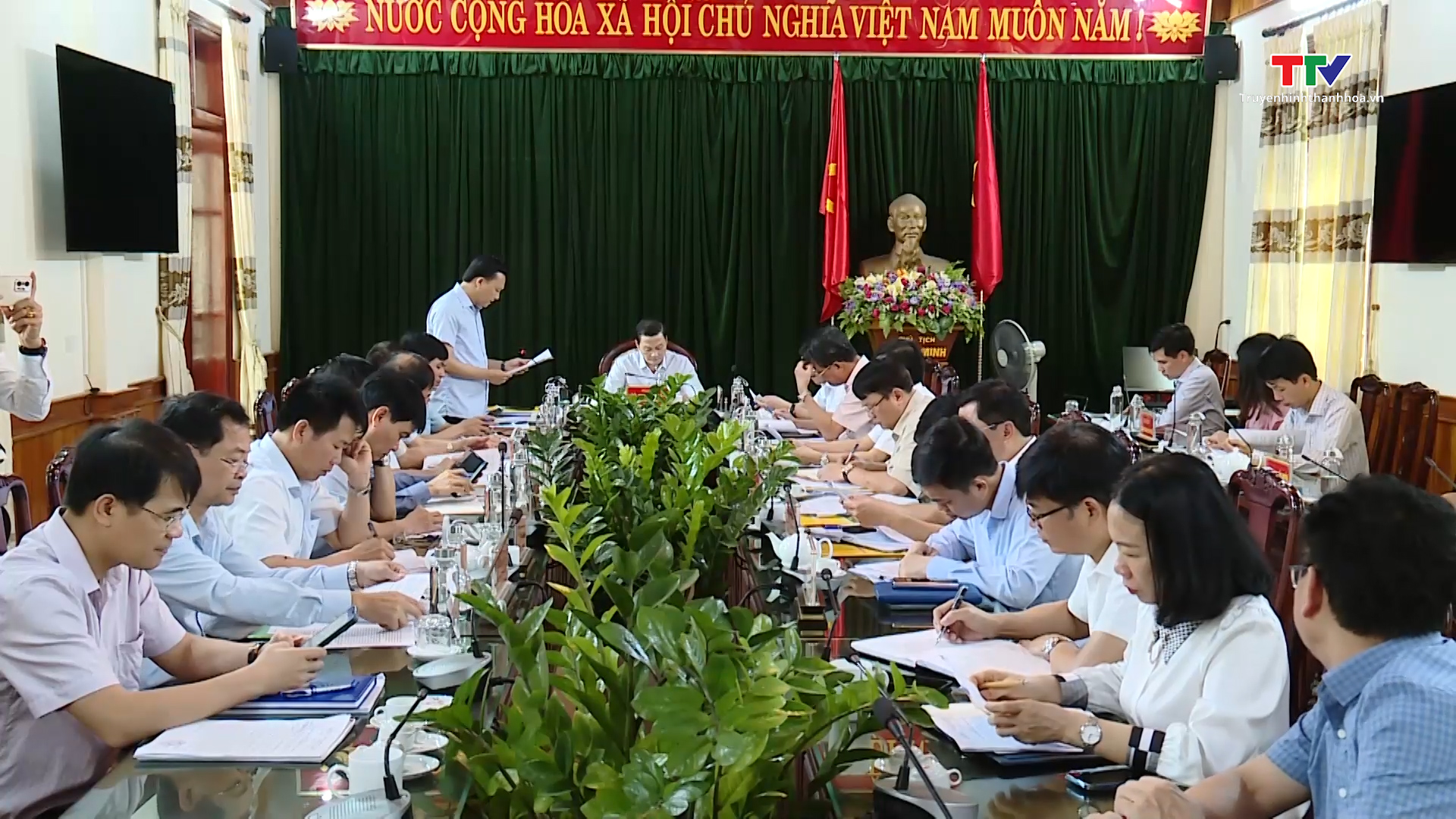 Chủ tịch Ủy ban nhân dân tỉnh Đỗ Minh Tuấn kiểm tra tiến độ thực hiện và giải ngân vốn đầu tư công năm 2023 - Ảnh 3.