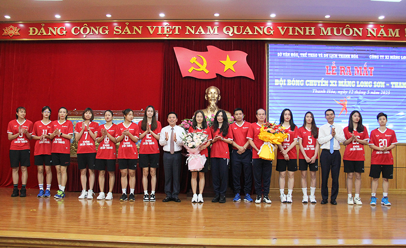 Ký kết tài trợ và ra mắt đội bóng chuyền nữ Xi măng Long Sơn Thanh Hóa - Ảnh 5.