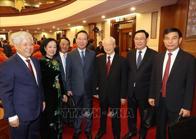 Khai mạc Hội nghị giữa nhiệm kỳ Ban Chấp hành Trung ương Đảng khóa XIII - Ảnh 2.