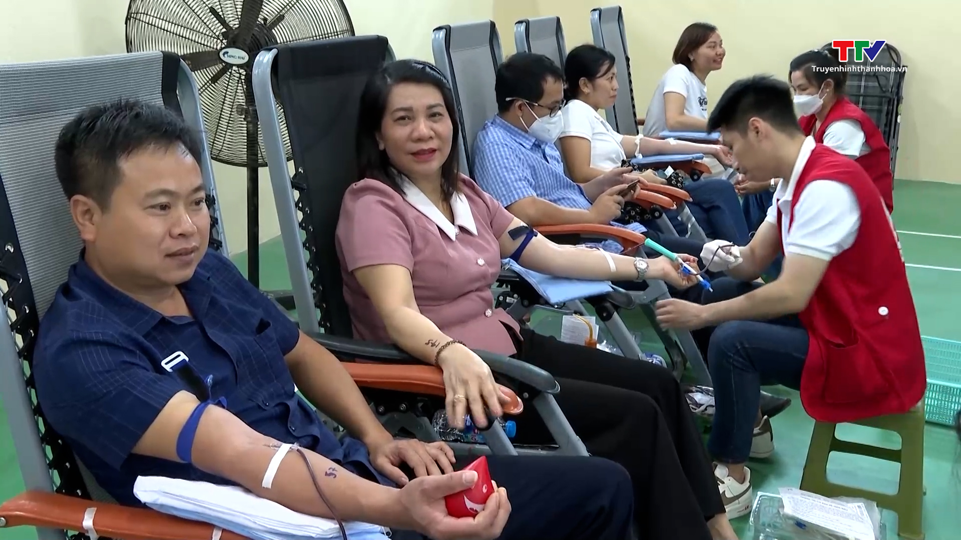 Huyện Thiệu Hoá tổ chức ngày hội hiến máu tình nguyện năm 2023 - Ảnh 2.