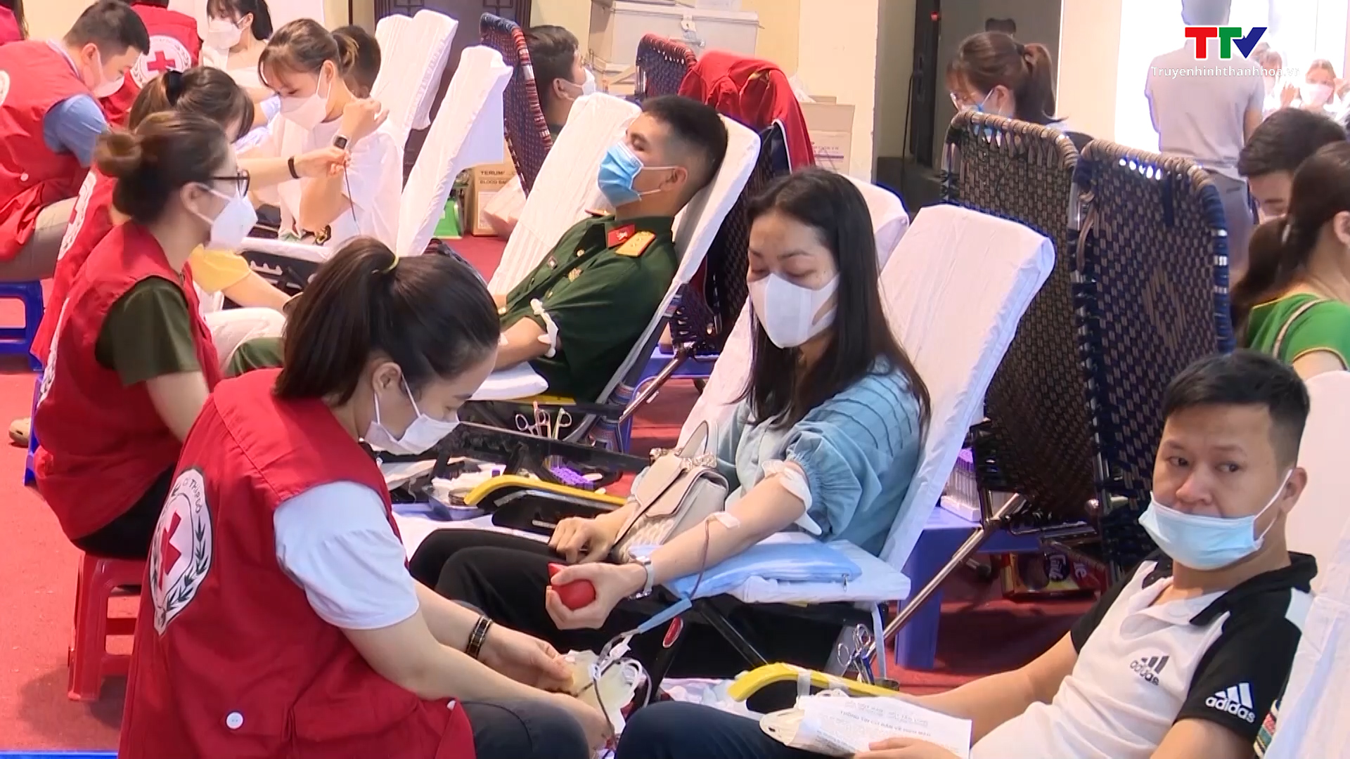 “Hành trình đỏ - Kết nối dòng máu Việt” năm 2023 tại Thanh Hoá đặt mục tiêu 3.200 người tham gia hiến máu - Ảnh 2.