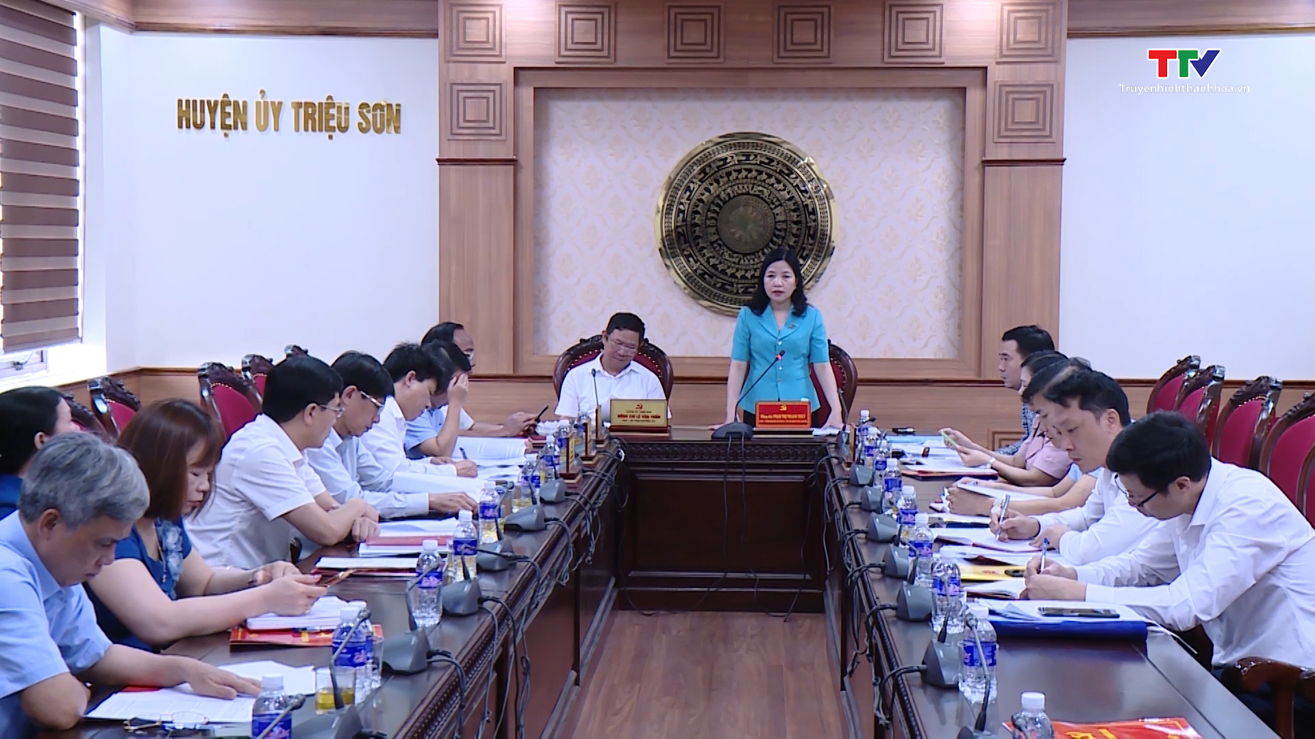 Hội nghị thông qua dự thảo Báo cáo kiểm tra công tác lãnh đạo, chỉ đạo thực hiện Nghị quyết số 25 của Ban Chấp hành Trung ương Đảng (khóa XI) - Ảnh 4.