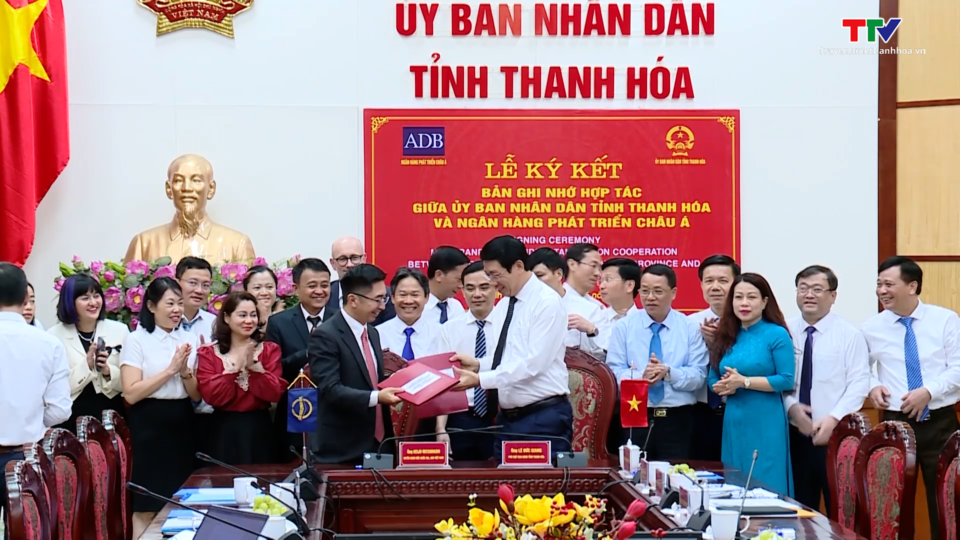 Uỷ ban Nhân dân tỉnh Thanh Hoá làm việc với Ngân hàng Phát triển Châu Á (ADB) - Ảnh 6.
