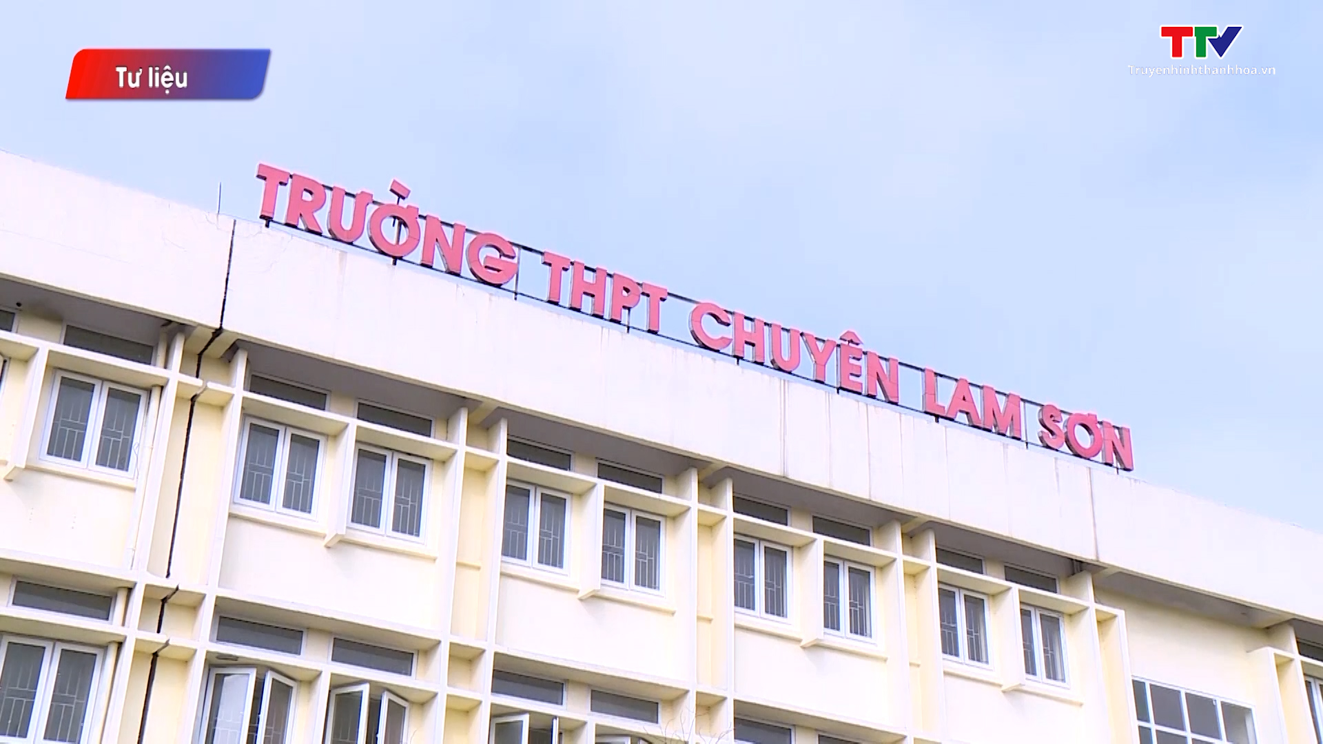 Hơn 1.500 thí sinh đăng ký dự thi vào trường THPT Chuyên Lam Sơn - Ảnh 3.