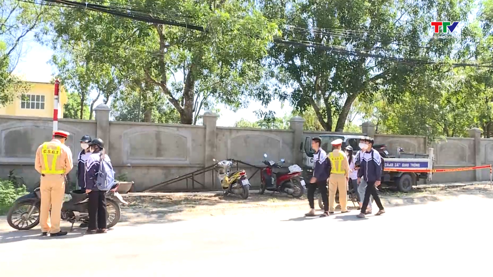 Huyện Hậu Lộc gia tăng tai nạn giao thông liên quan đến học sinh, thanh thiếu niên - Ảnh 4.