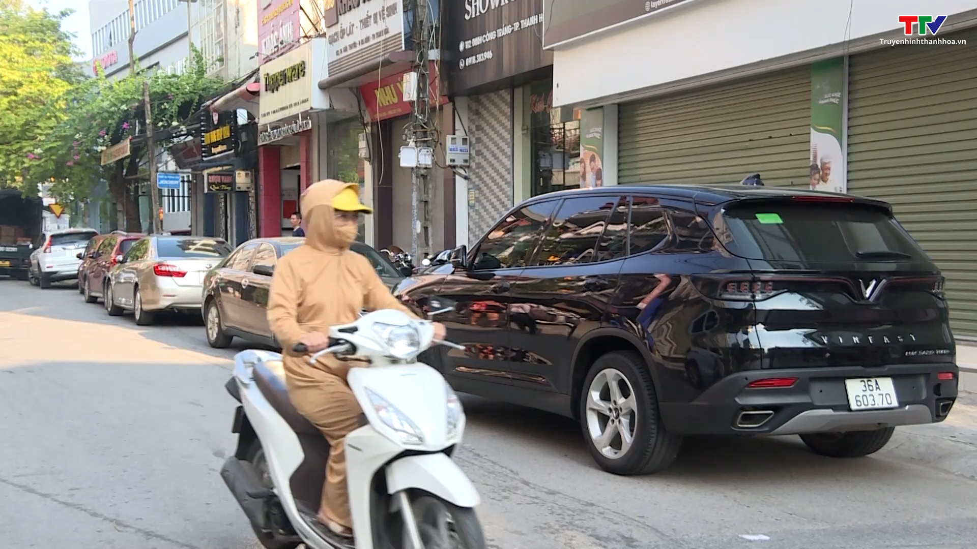 Cần có giải pháp chấn chỉnh tình trạng dừng, đỗ xe sai quy định tại thành phố Thanh Hoá  - Ảnh 7.
