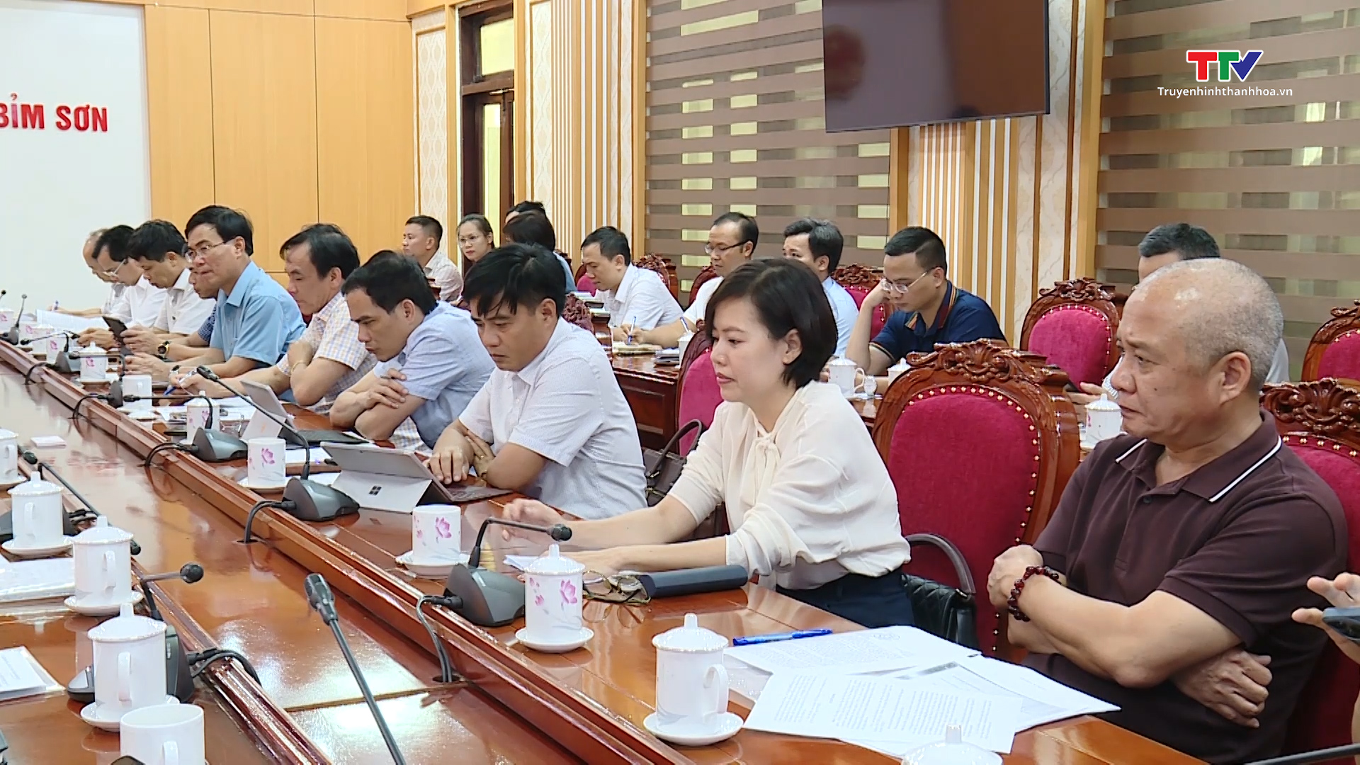 Phó Chủ tịch Thường trực Ủy ban nhân dân tỉnh Nguyễn Văn Thi kiểm tra các dự án tại Khu công nghiệp Bỉm Sơn - Ảnh 6.
