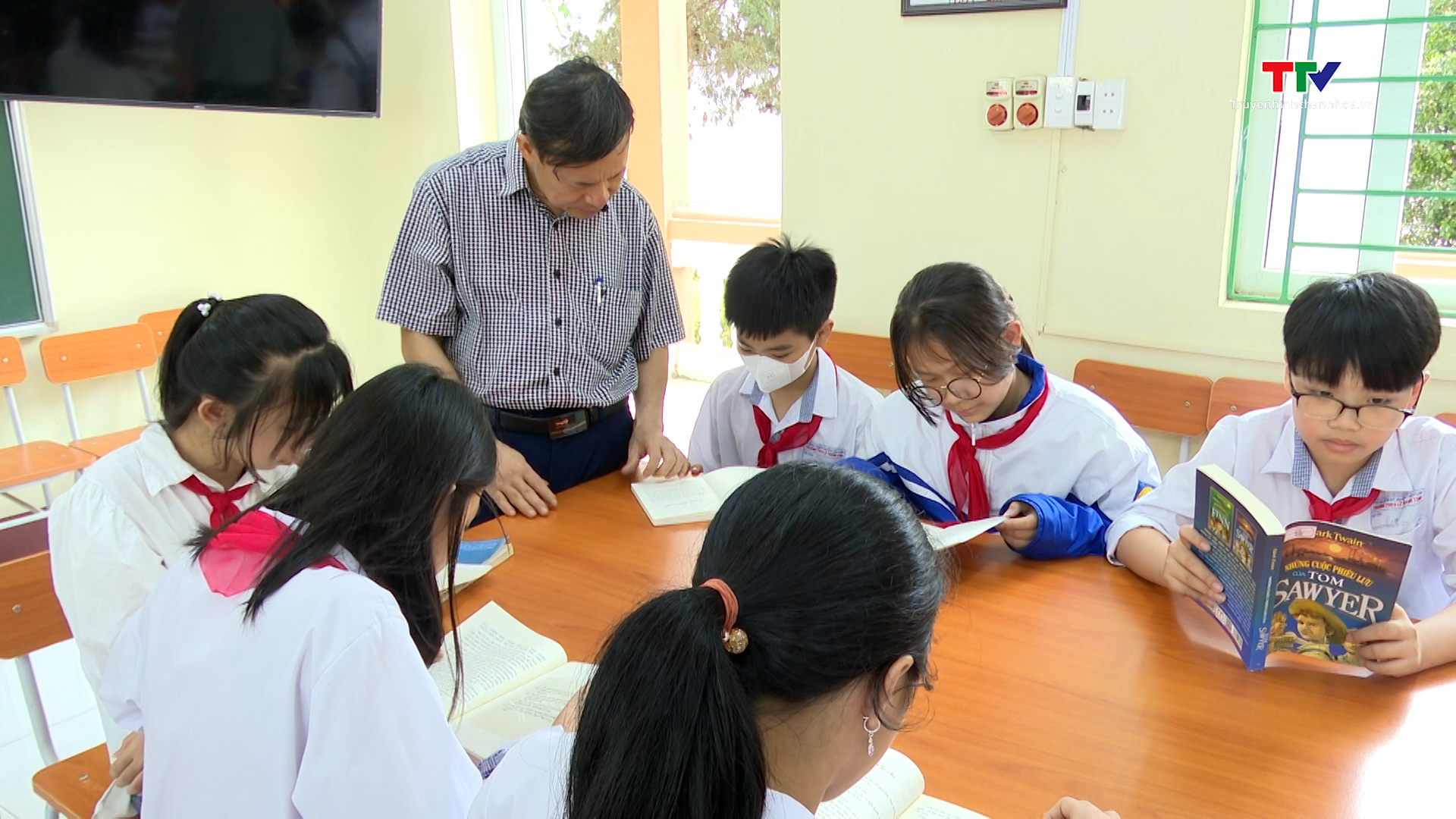 Huyện Thọ Xuân: Xây dựng thư viện thân thiện trong trường học - Ảnh 3.