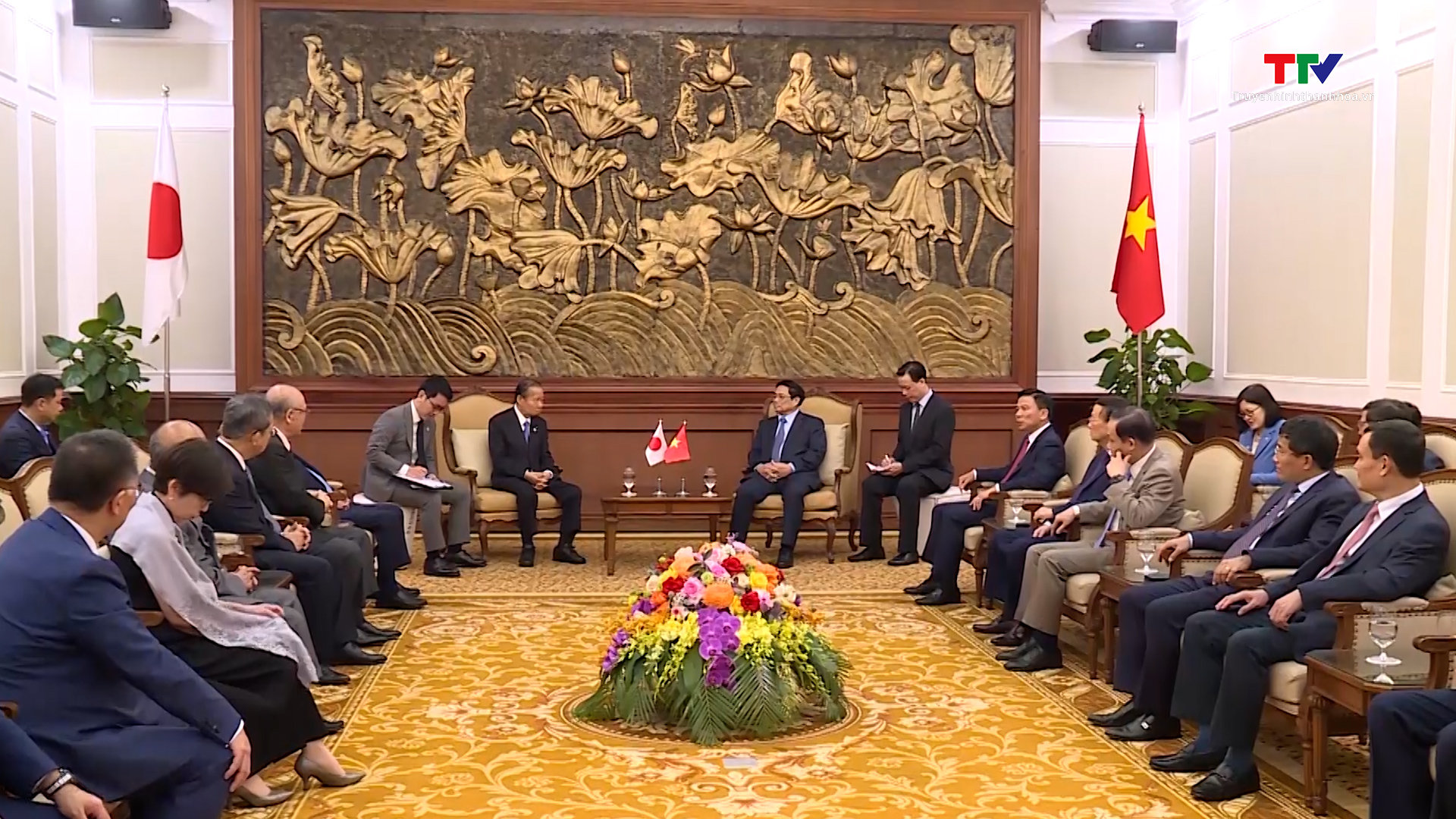 Thủ tướng Chính phủ Phạm Minh Chính gặp gỡ Chủ tịch liên minh Nghị sỹ hữu nghị Nhật Bản - Việt Nam tại Thanh Hoá  - Ảnh 3.