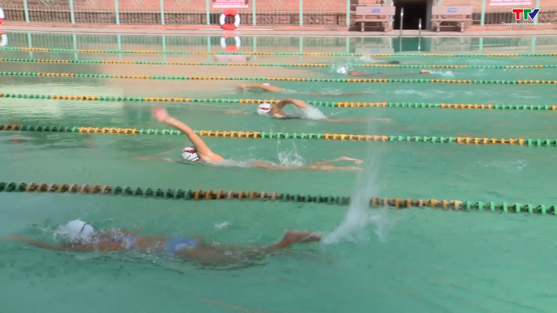 Thành phố Thanh Hóa phát động toàn dân luyện tập môn bơi, phòng chống đuối nước năm 2023 - Ảnh 3.