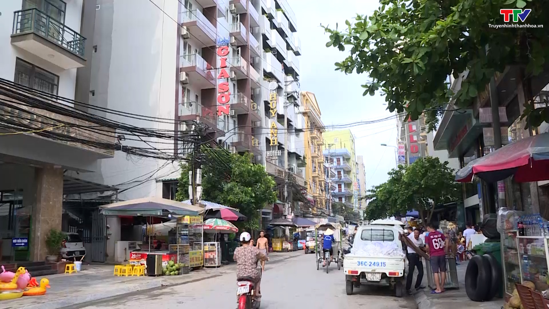 Thành phố Sầm Sơn đảm bảo nguồn điện ổn định phục vụ du khách - Ảnh 3.