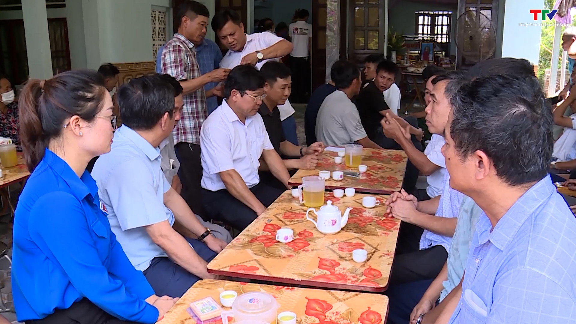 Thăm hỏi, động viên các gia đình có học sinh bị đuối nước tại thị xã Nghi Sơn và huyện Nông Cống - Ảnh 2.