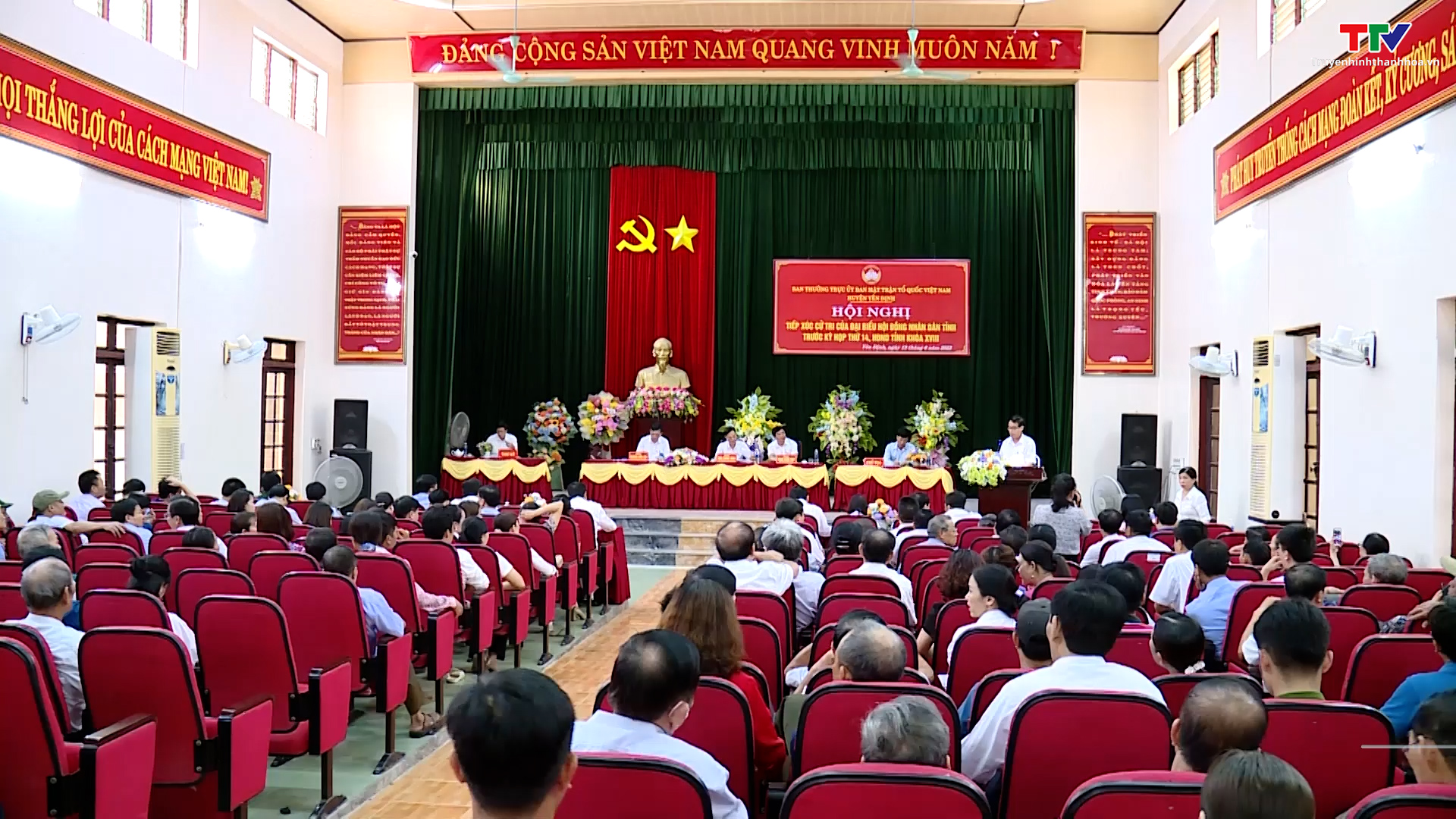 Tổ đại biểu Hội đồng Nhân dân tỉnh tiếp xúc cử tri huyện Yên Định - Ảnh 1.