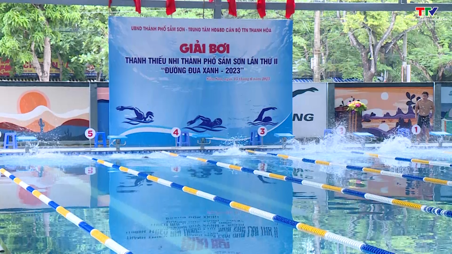 Giải bơi thanh thiếu nhi thành phố Sầm Sơn lần thứ II – Đường đua xanh năm 2023 - Ảnh 2.