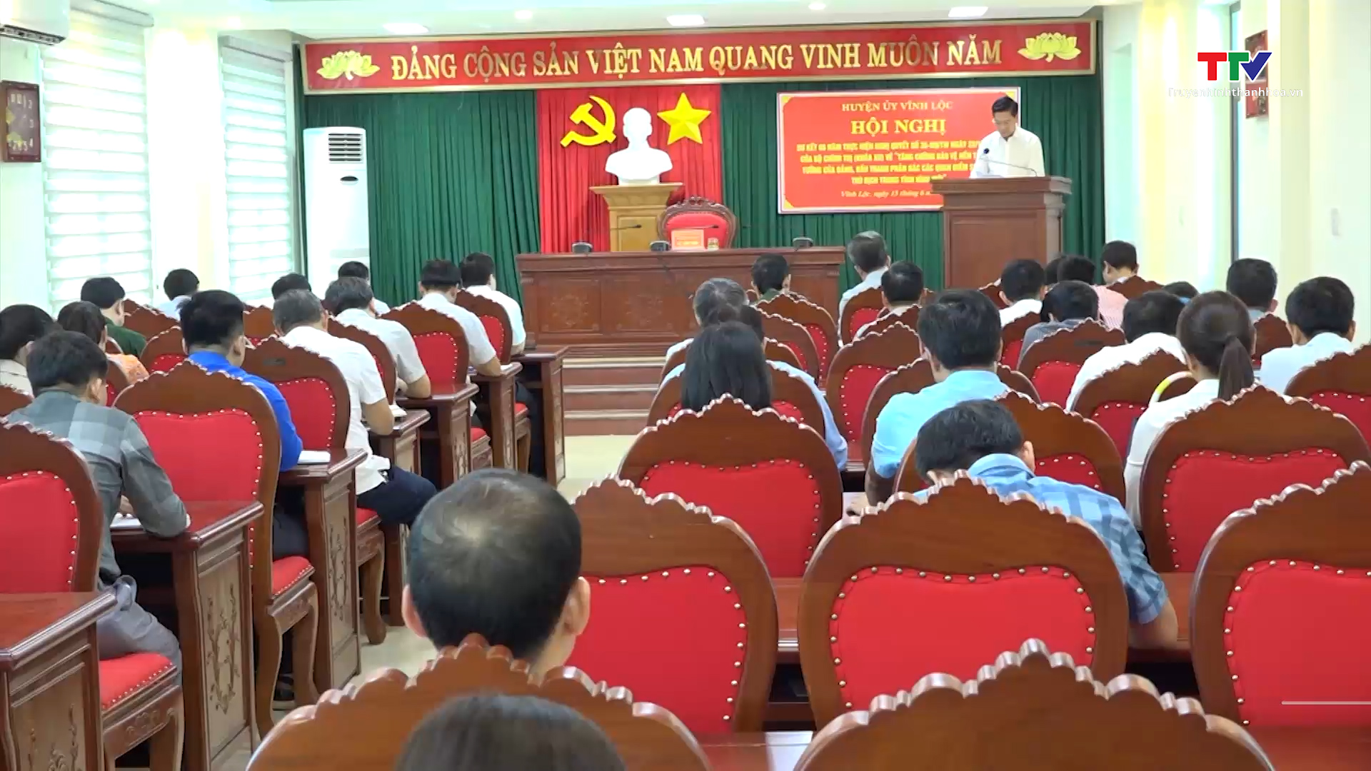 Huyện ủy Vĩnh Lộc sơ kết 5 năm thực hiện Nghị quyết số 35-NQ/TW - Ảnh 2.