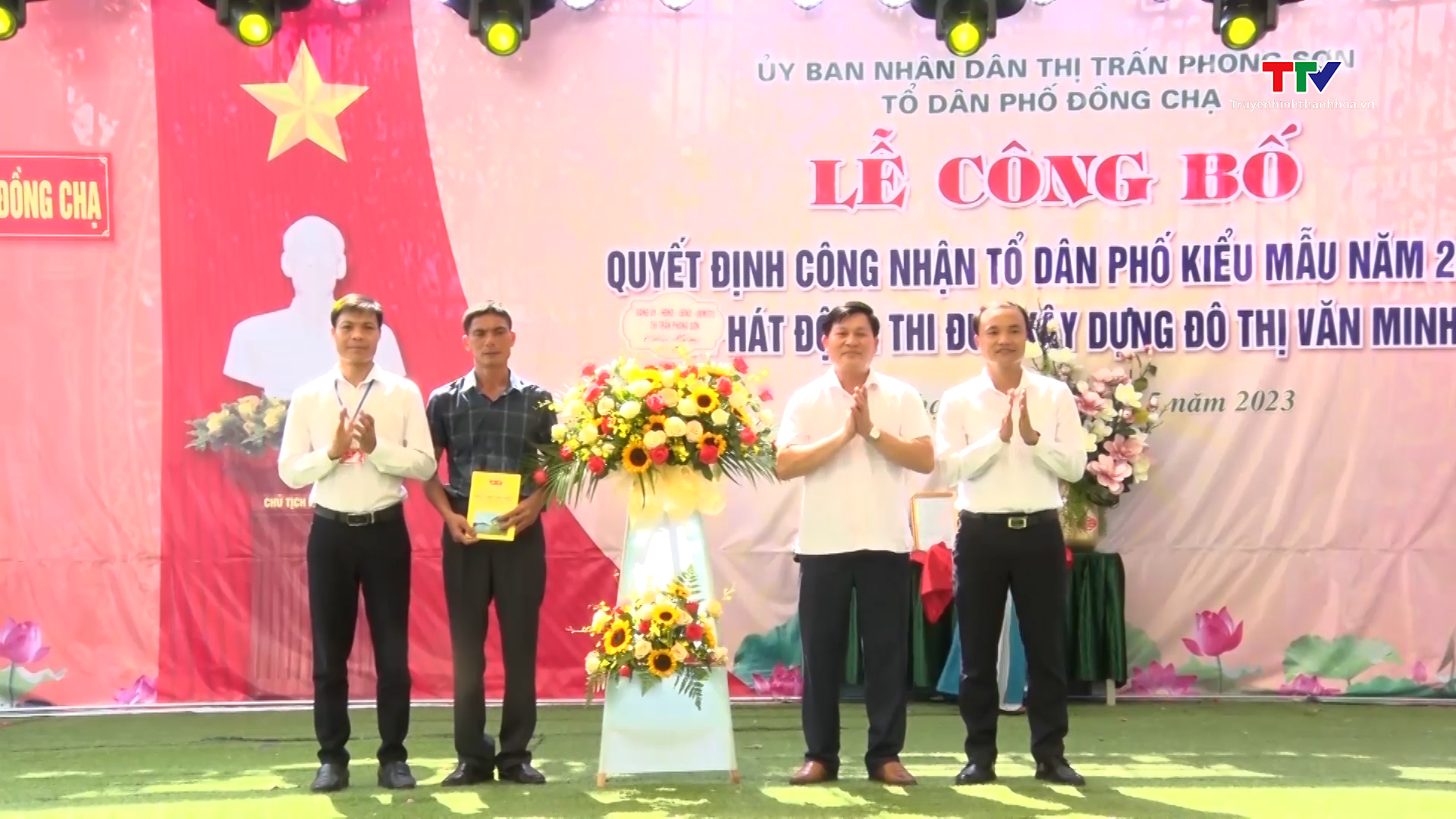 Đảng bộ huyện Cẩm Thủy tiếp tục đẩy mạnh học tập và làm theo tư tưởng, đạo đức, phong cách Hồ Chí Minh - Ảnh 2.