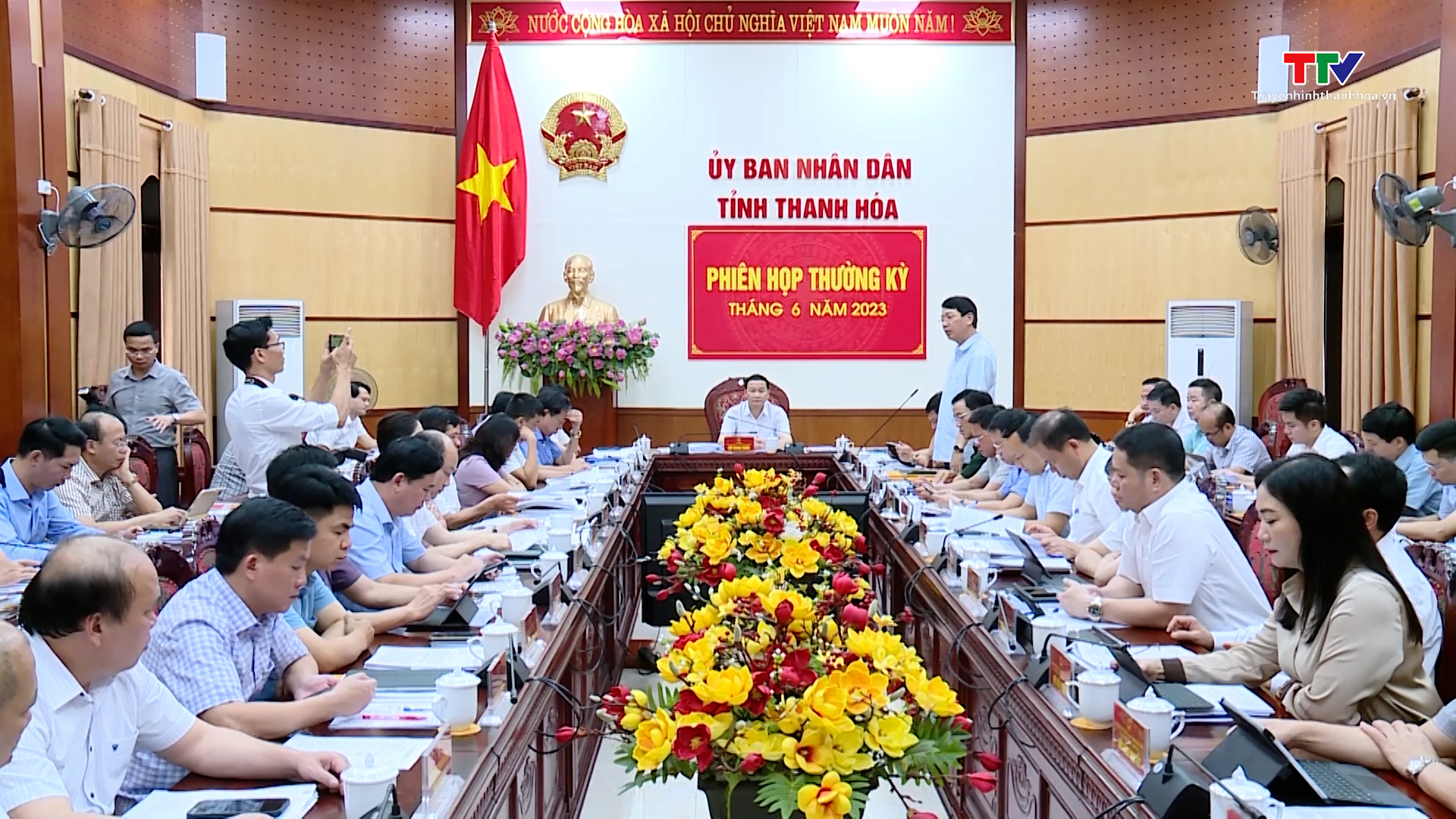 Phiên họp thường kỳ Ủy ban Nhân dân tỉnh tháng 6 - Ảnh 2.