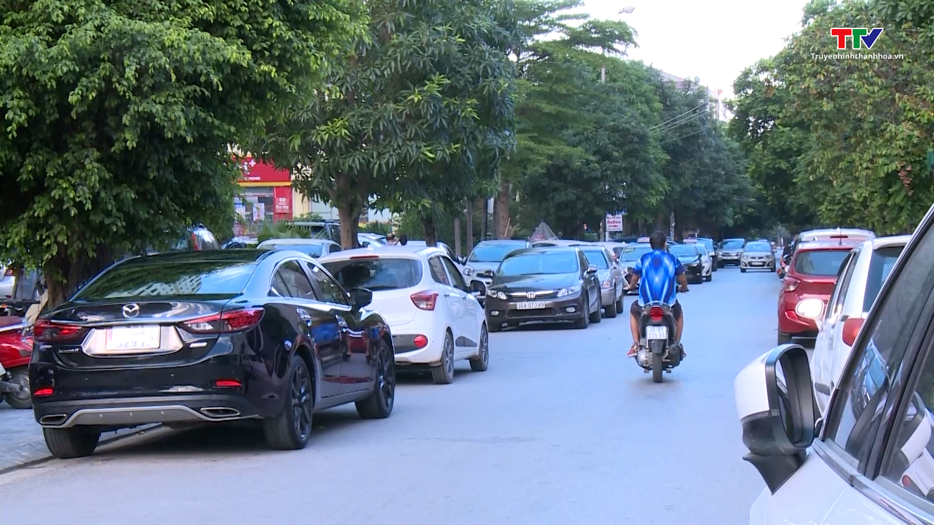 Mất an toàn giao thông khu vực quanh các chung cư trên địa bàn thành phố Thanh Hóa - Ảnh 3.
