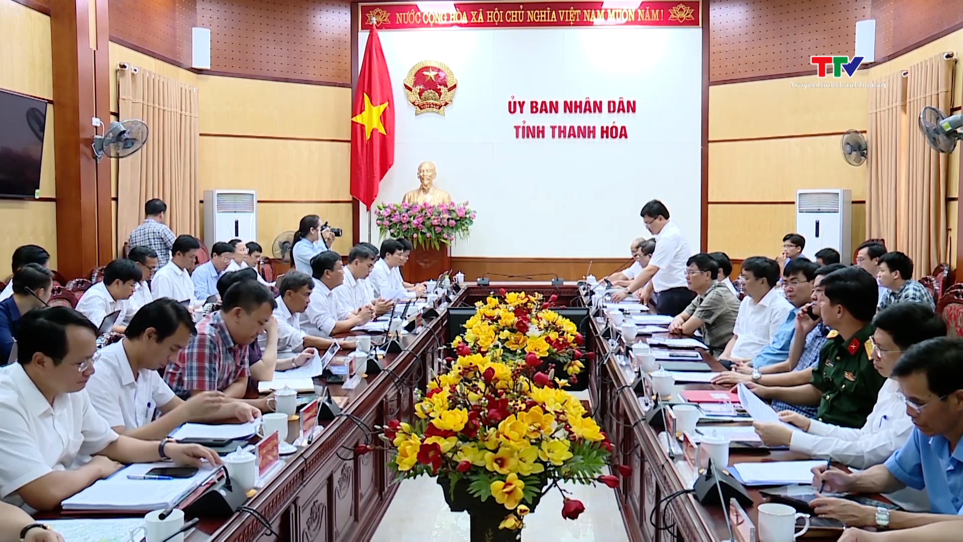 Phó Chủ tịch Mai Xuân Liêm chủ trì cuộc họp về thủ tục đầu tư dự án Đường dây 500 kV Quỳnh Lưu - Thanh Hoá  - Ảnh 3.