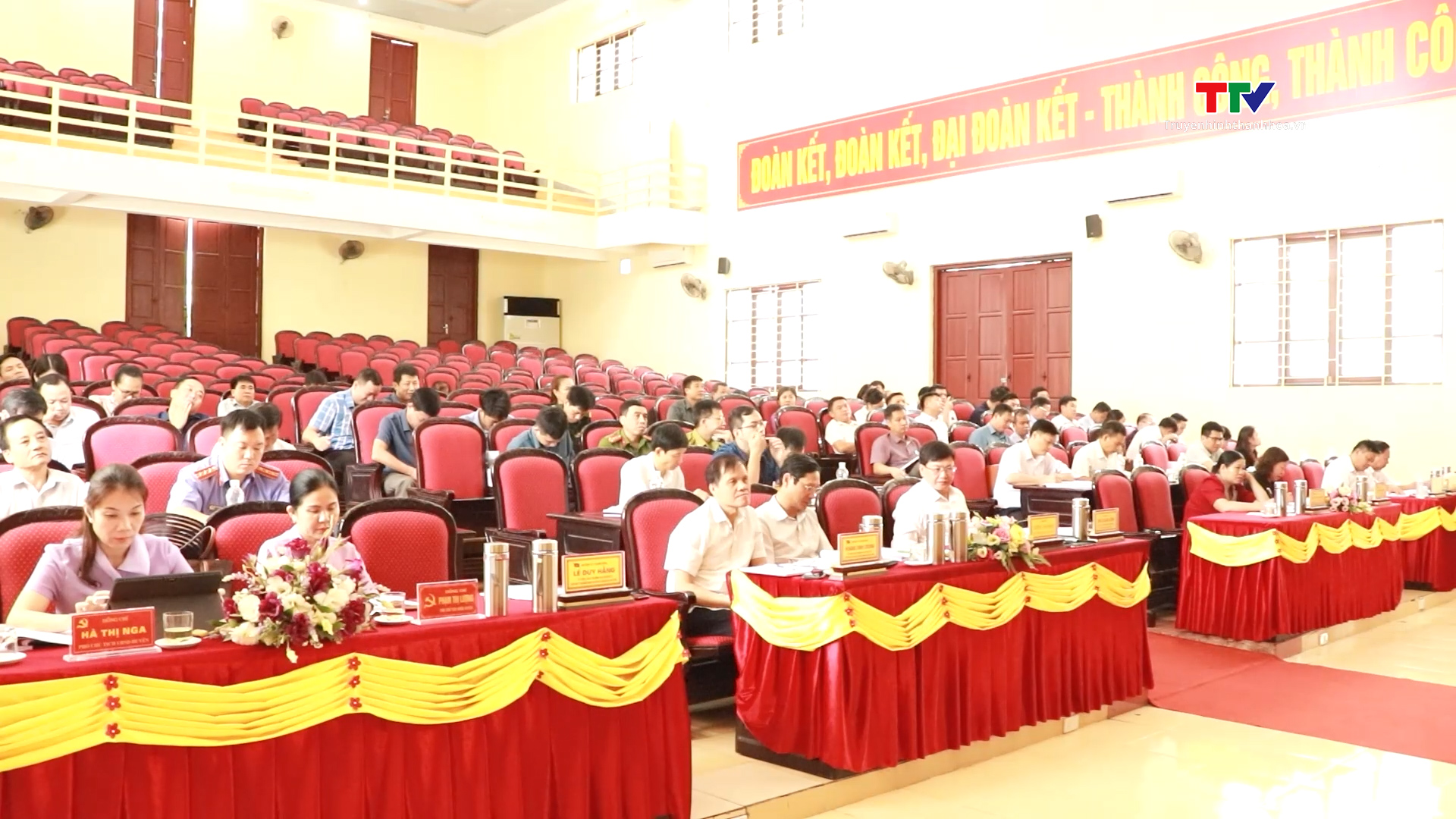 Đảng bộ huyện Quan Hoá sơ kết giữa nhiệm kỳ Đại hội - Ảnh 4.