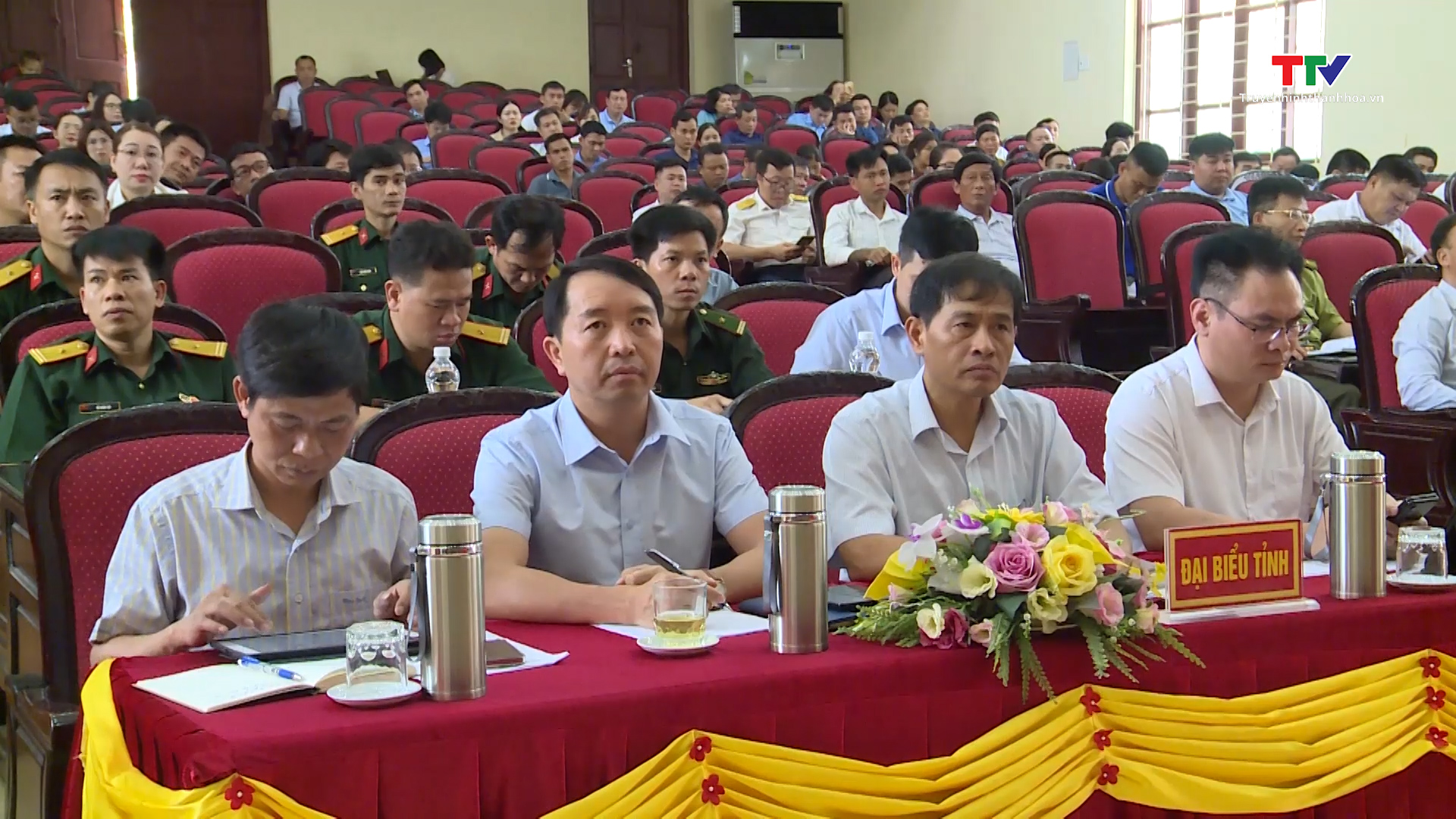 Đoàn đại biểu Quốc hội tỉnh Thanh Hoá tiếp xúc cử tri sau kỳ họp thứ 5, Quốc hội khoá XV - Ảnh 3.