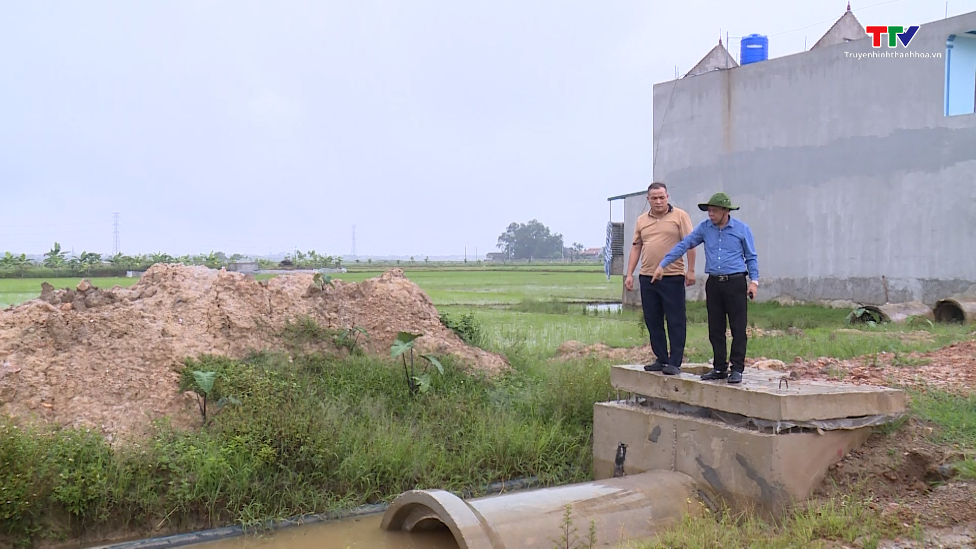 Huyện Đông Sơn: Thi công đường ảnh hưởng đến hệ thống cấp nước - Ảnh 3.