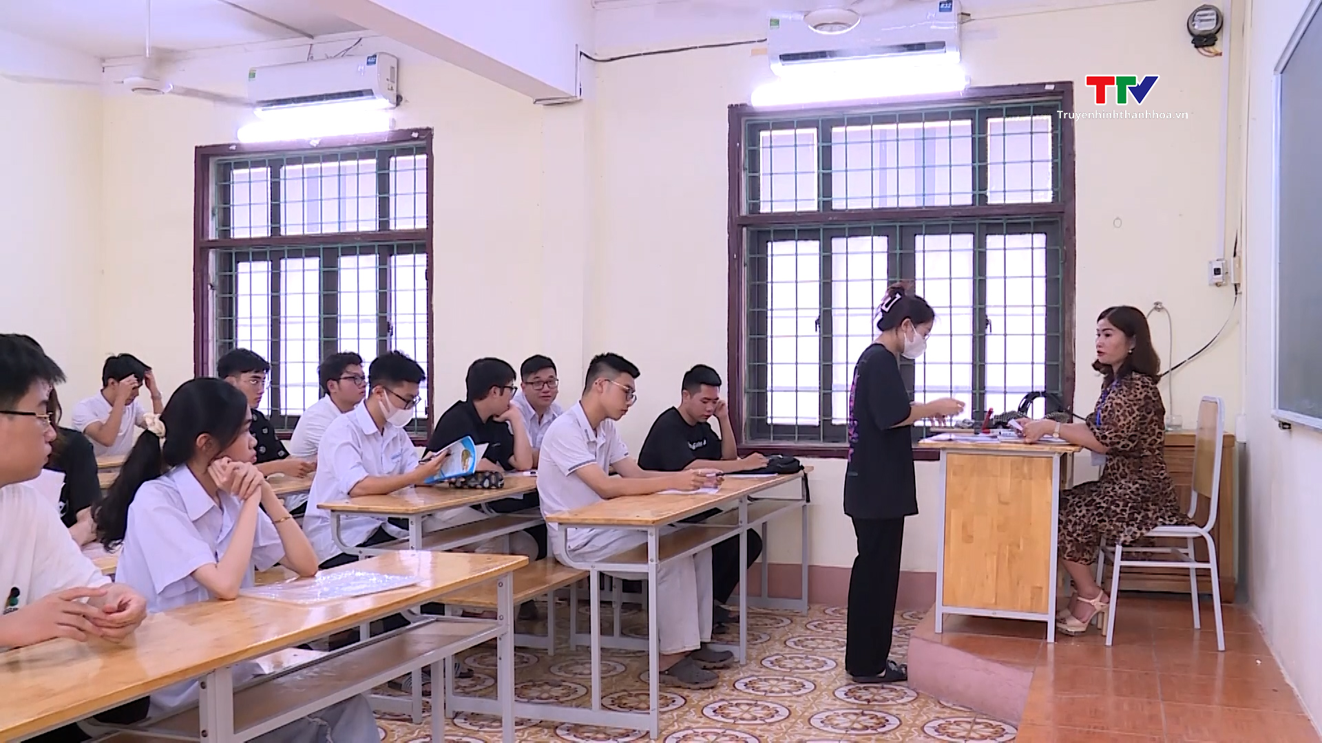 Hơn 36.000 thí sinh Thanh Hoá làm thủ tục dự thi tốt nghiệp THPT năm 2023 - Ảnh 2.