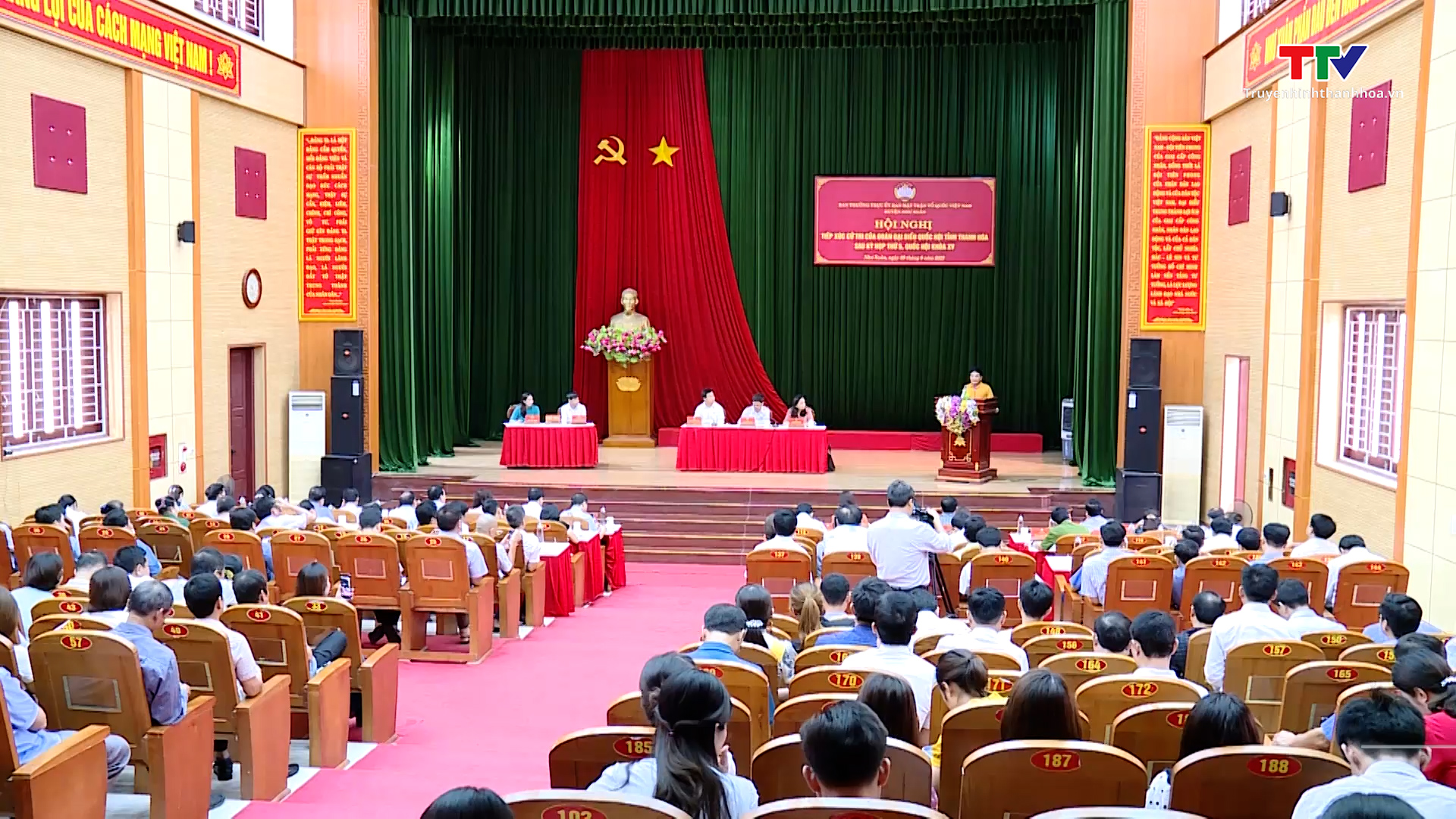 Đại biểu Quốc hội tiếp xúc cử tri huyện Như Xuân (năm 2023)- Ảnh 1.