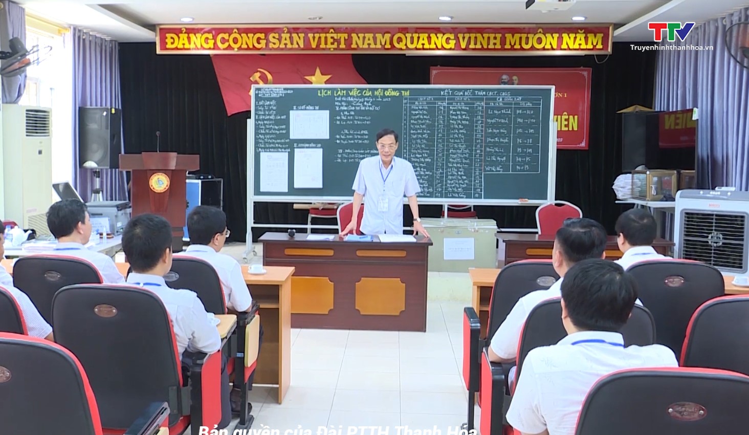 Phó Chủ tịch Ủy ban nhân dân tỉnh Đầu Thanh Tùng kiểm tra công tác tổ chức thi tuyển sinh lớp 10 Trung học phổ thông năm học 2023-2024 - Ảnh 3.