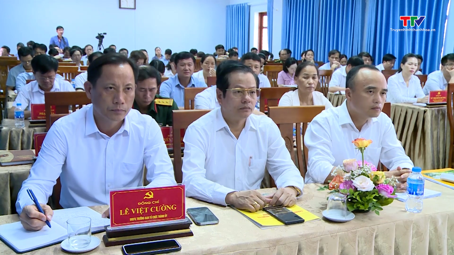 Đảng bộ thành phố Sầm Sơn sơ kết giữa nhiệm kỳ - Ảnh 4.